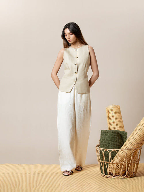 Button down vest