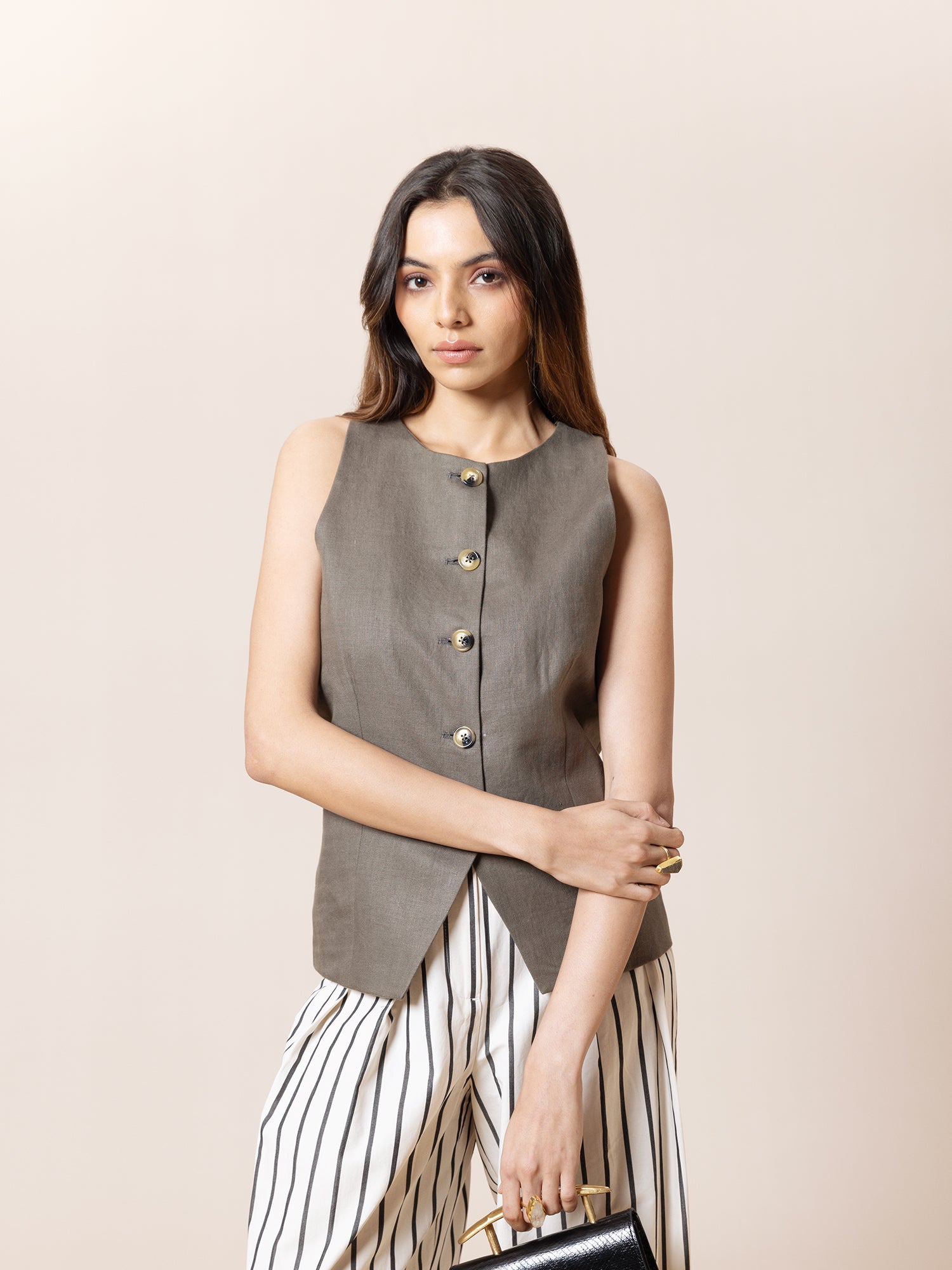 Button down vest