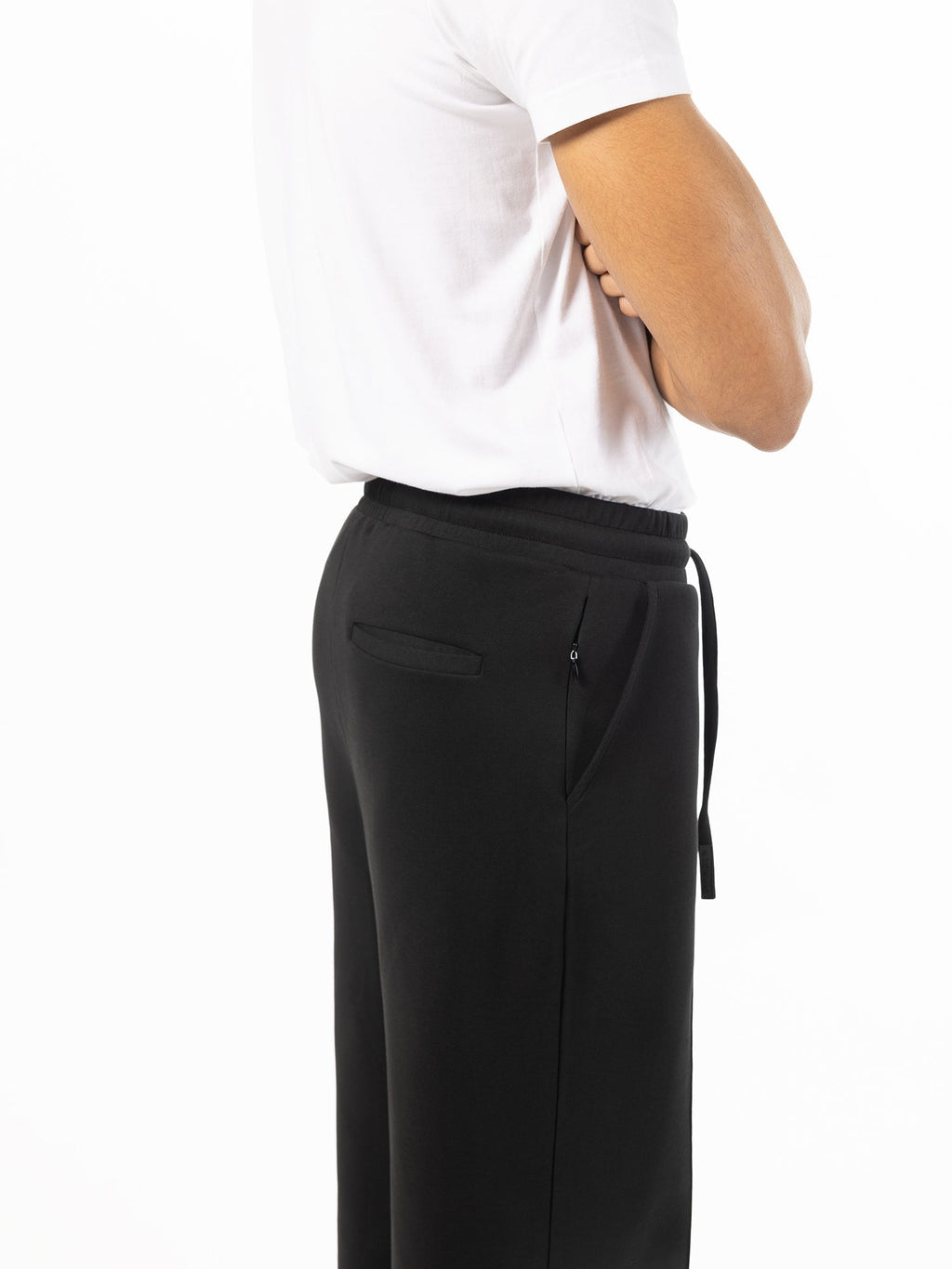 Wide-leg pants