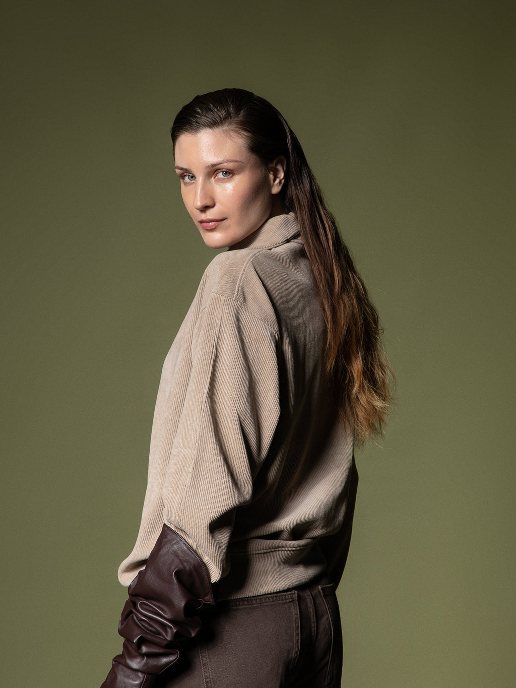 Ribbed quarter-zip sweatshirt