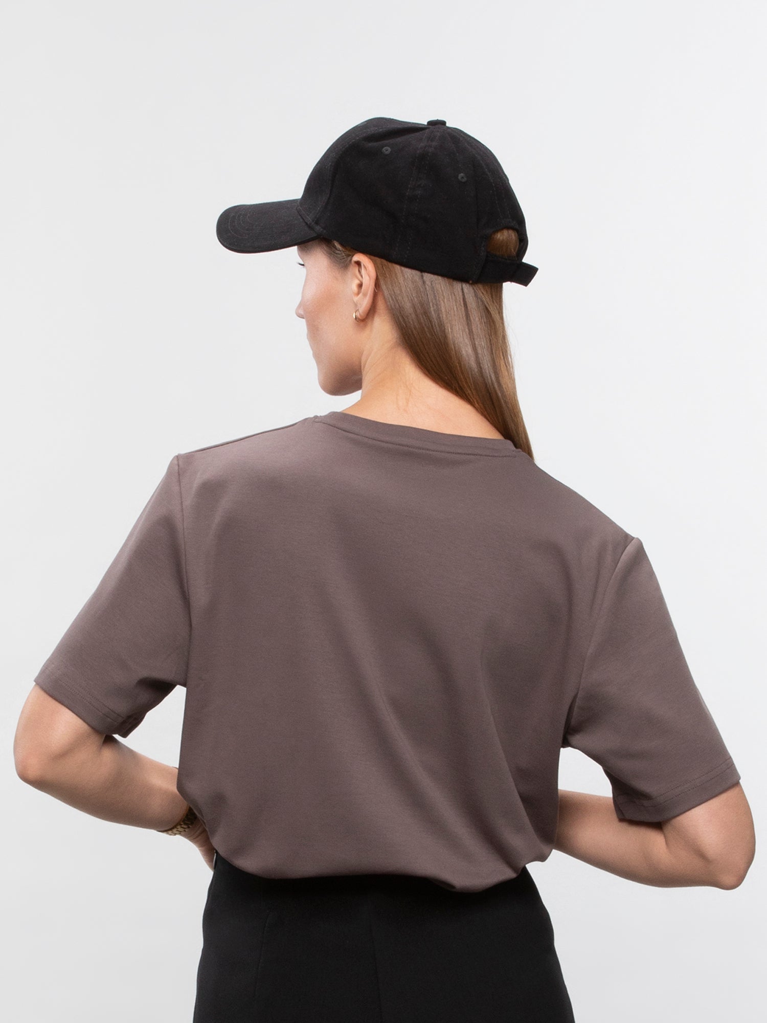 The crew neck tee