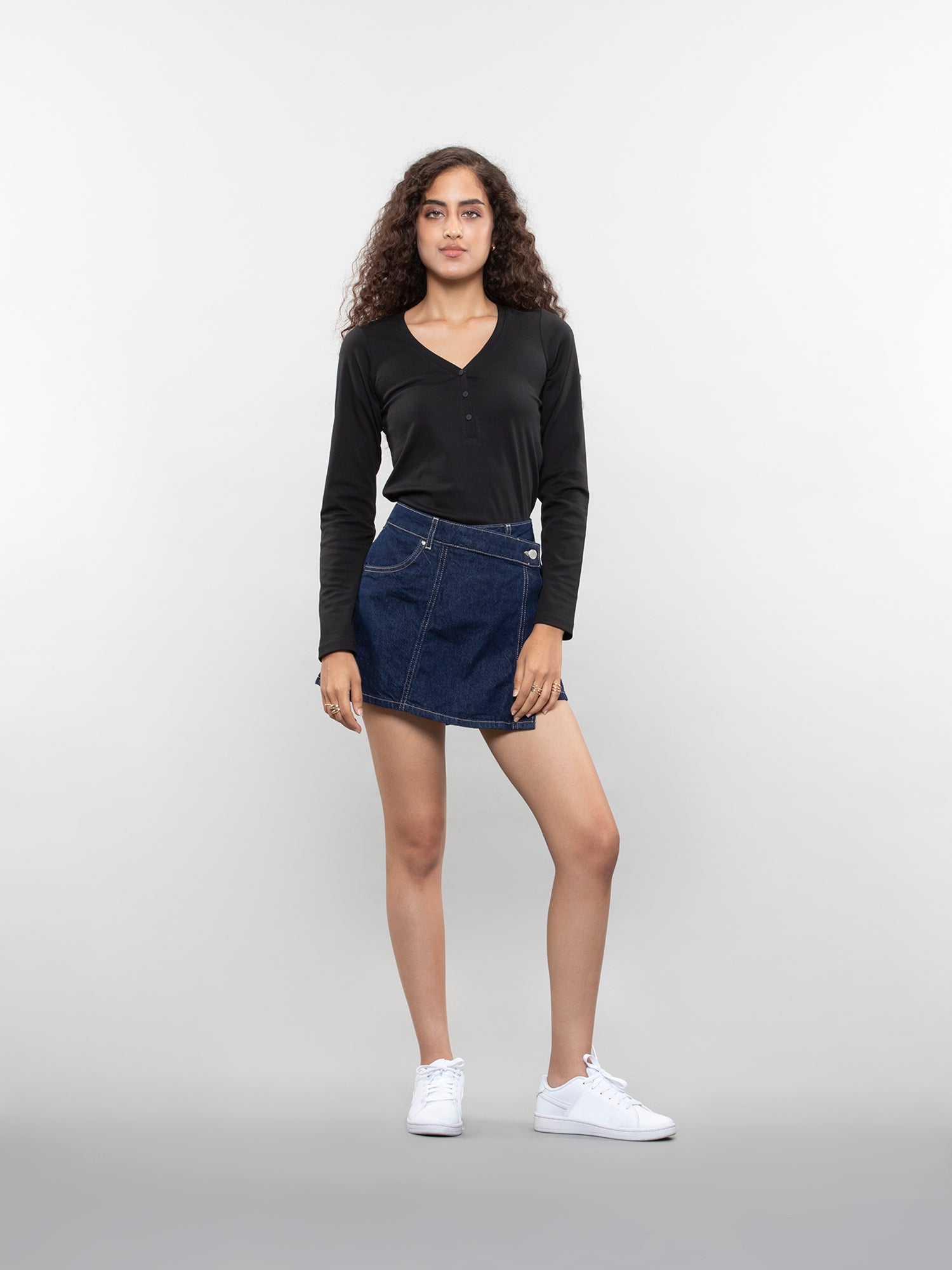 The henley tee