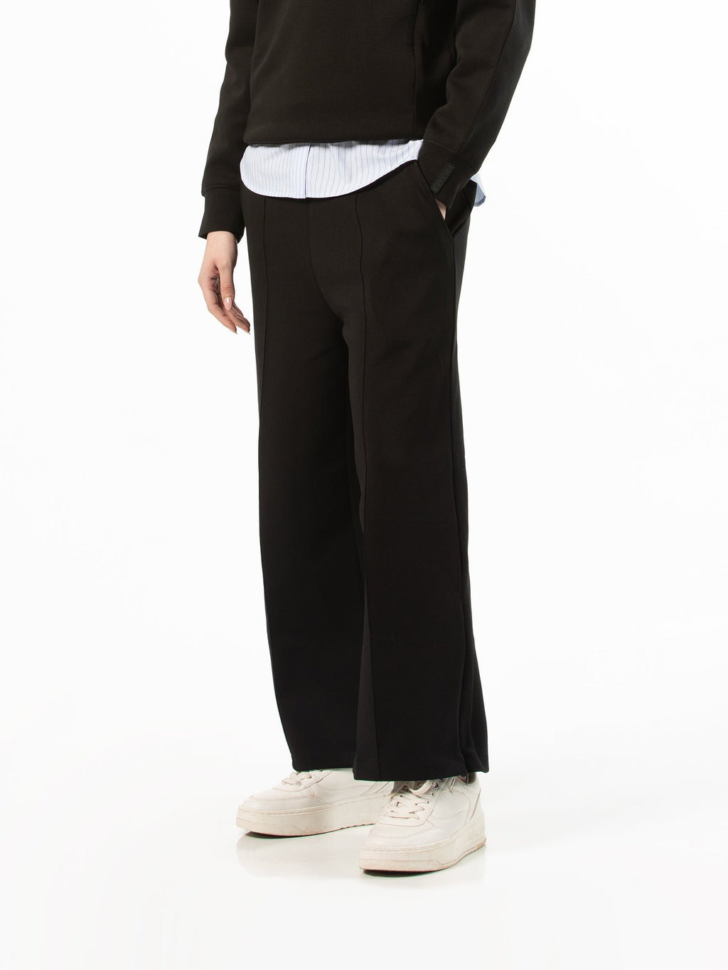 Wide-leg pants