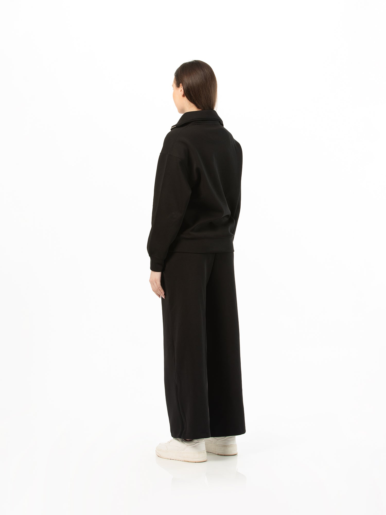 Wide-leg pants