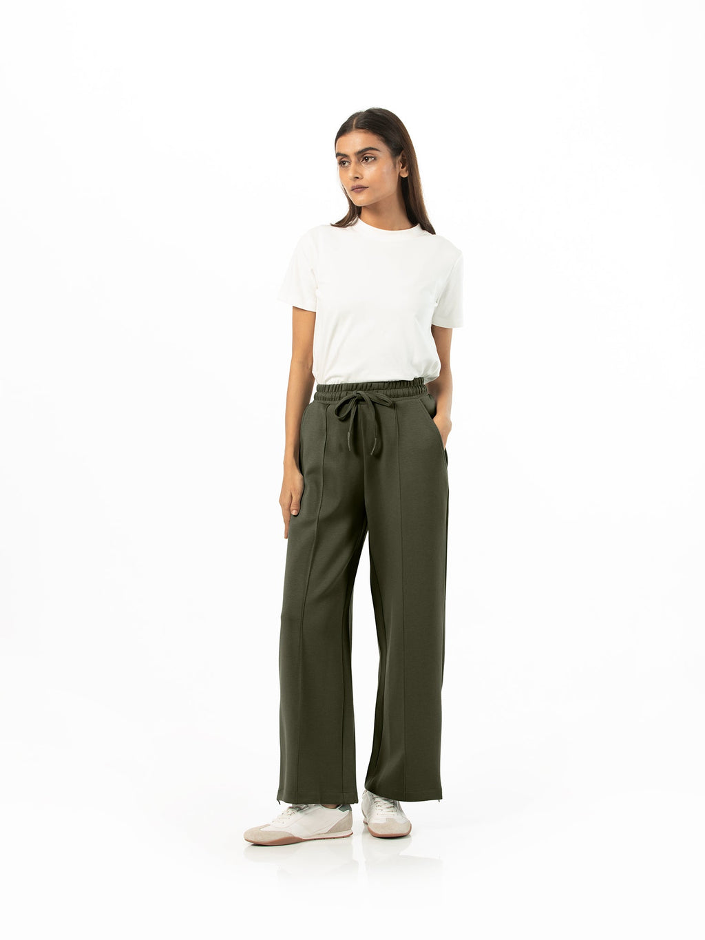 Wide-leg pants