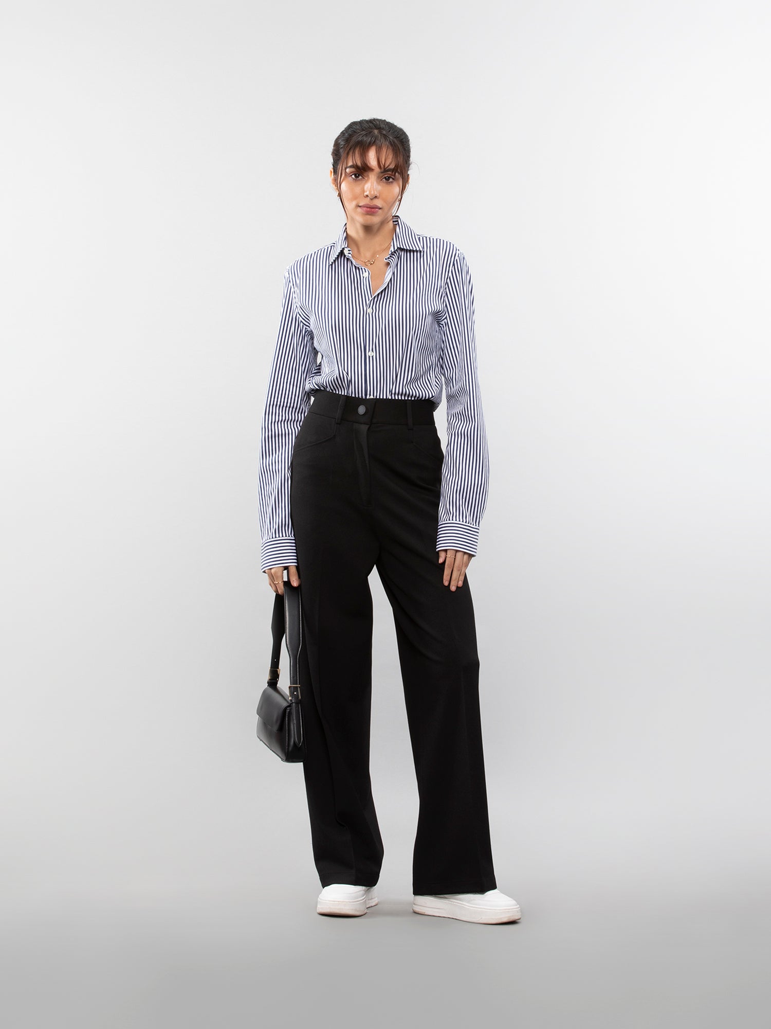 Wide-leg trouser