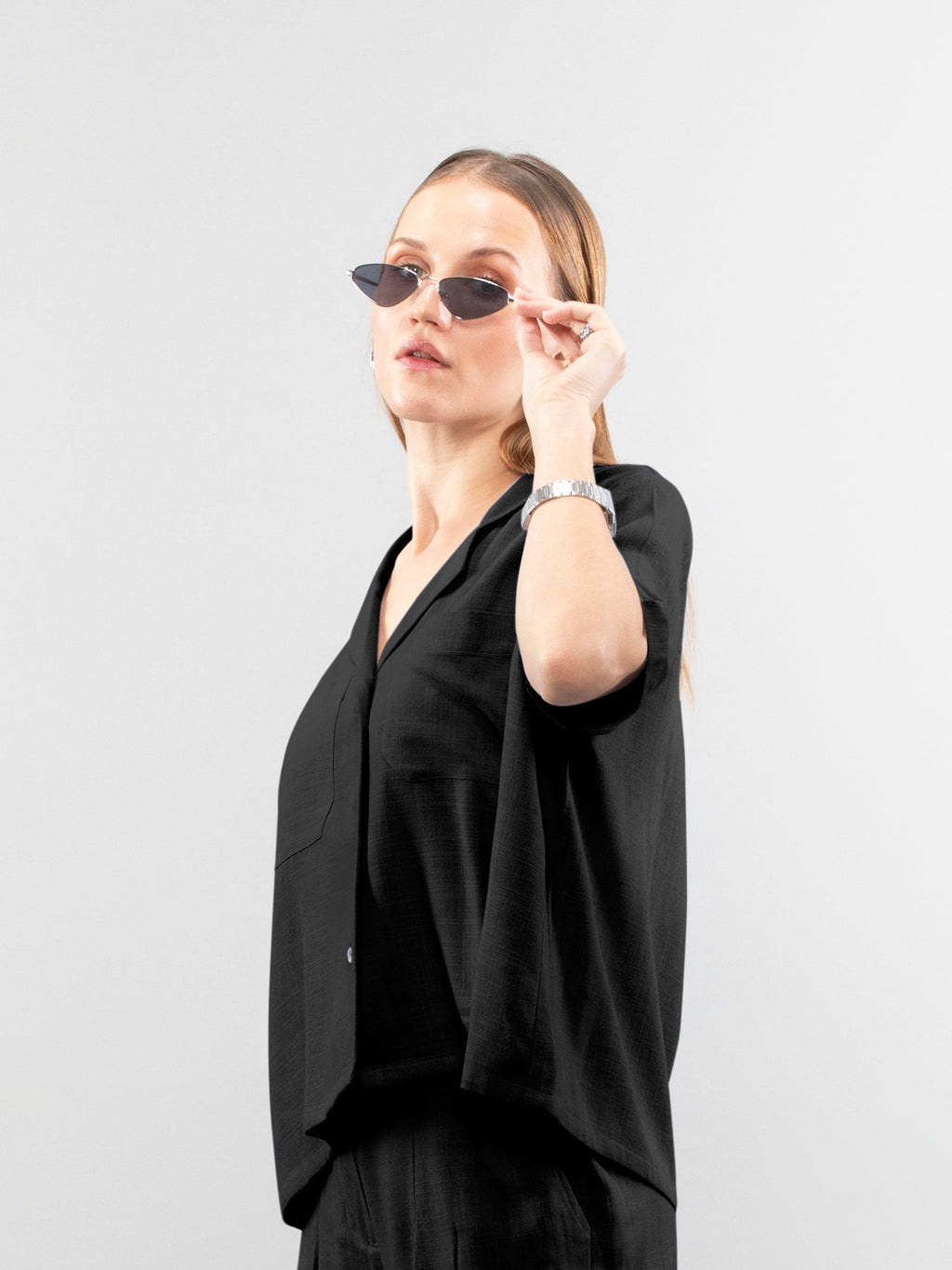 Short-sleeve relaxed shirt