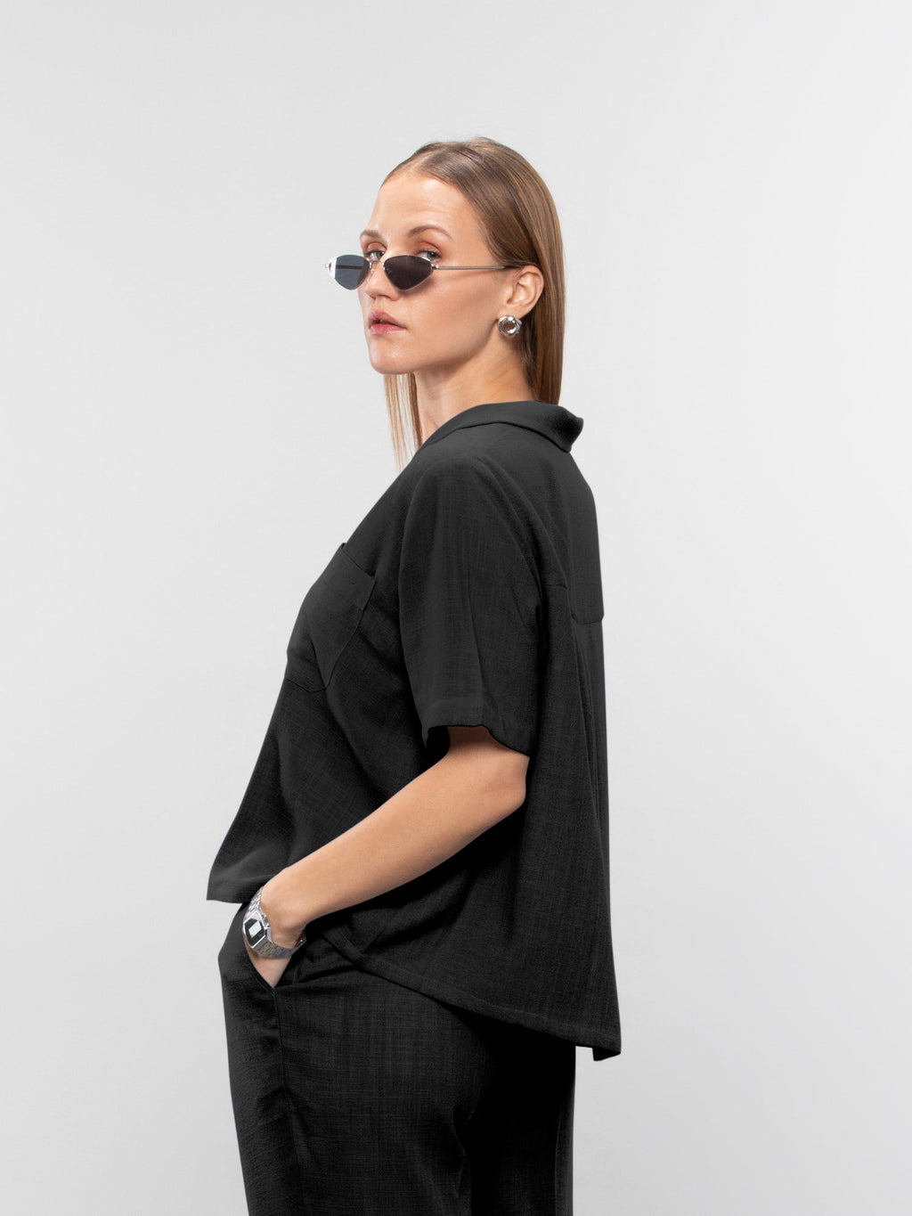 Short-sleeve relaxed shirt