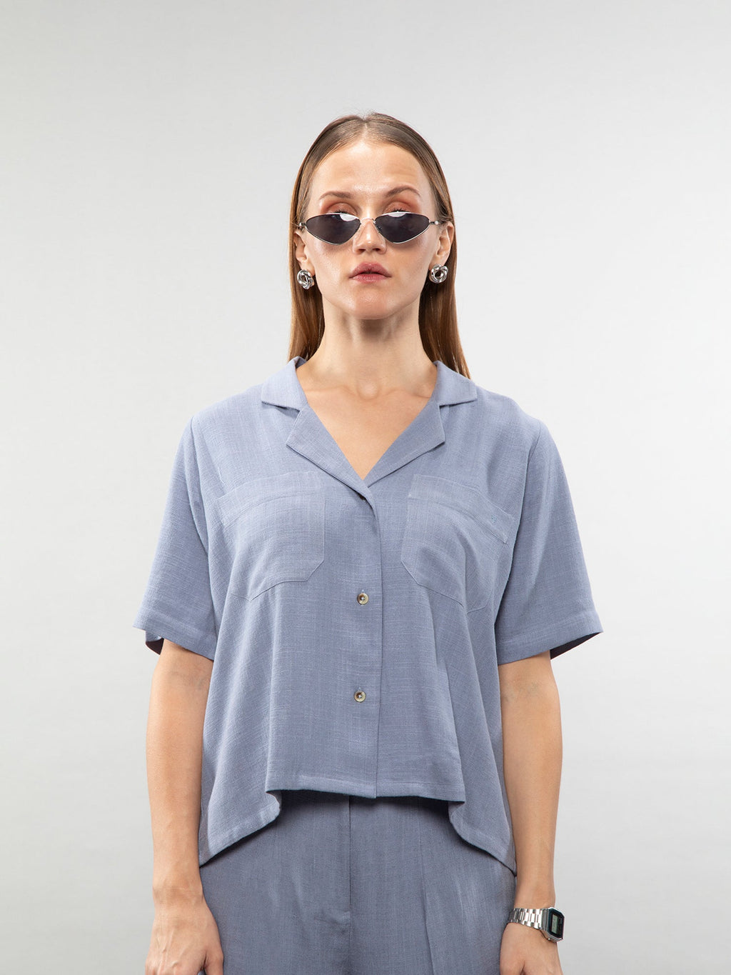 Short-sleeve relaxed shirt