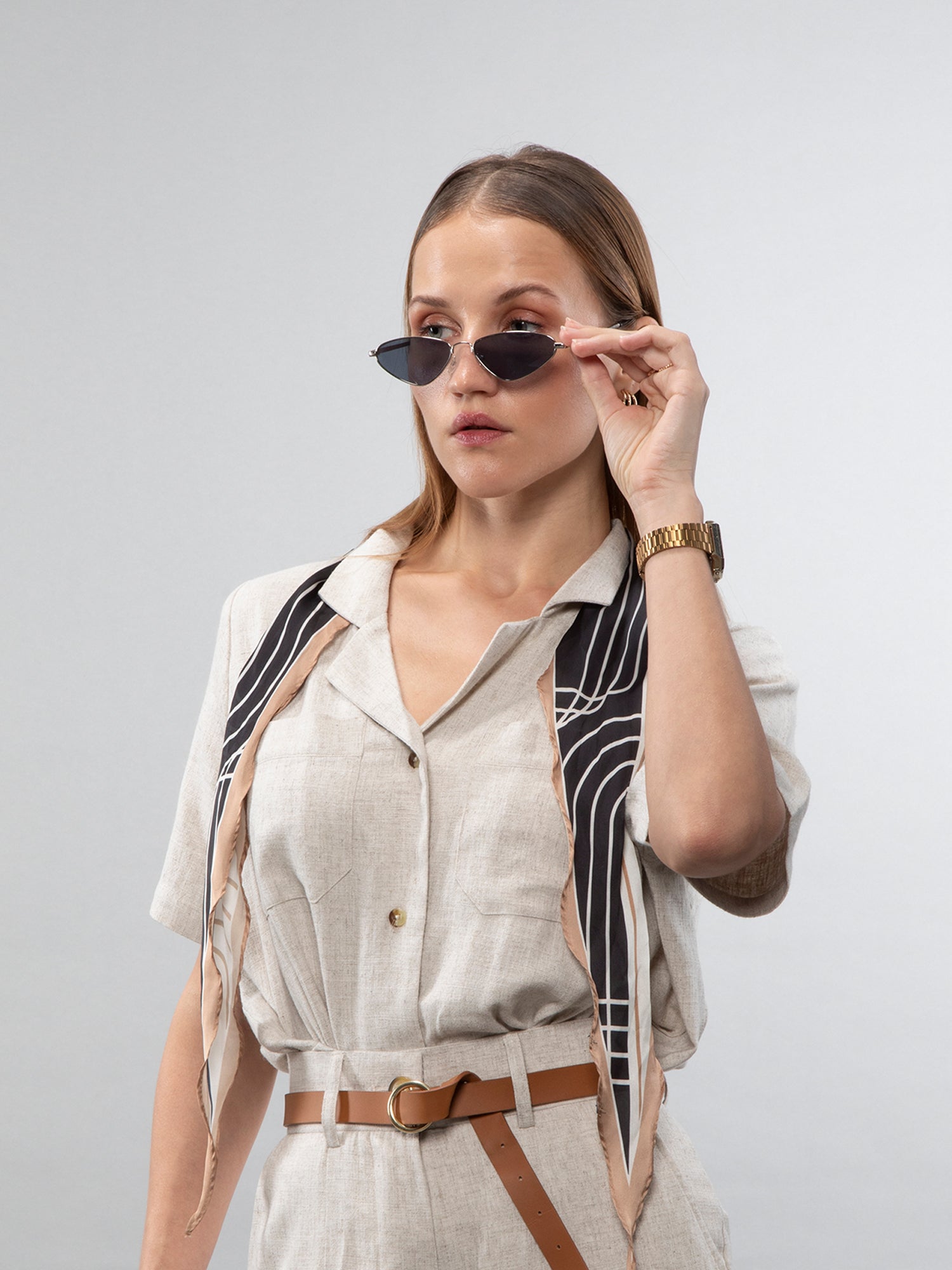 Short-sleeve relaxed shirt